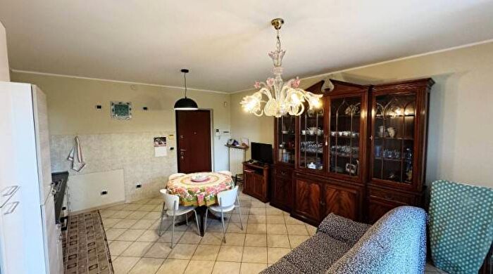 Appartamento bilocale in affitto in Via Gran Sasso, Carugate