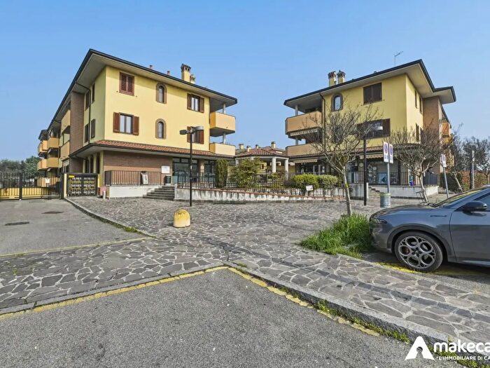 Appartamento bilocale in vendita in Via della Chiesa, Cervignano DAdda