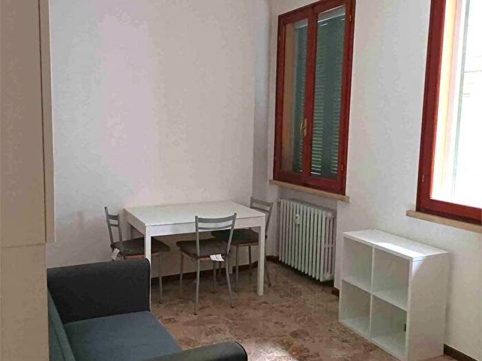 Appartamento bilocale in affitto in Centro Storico, Reggio Emilia