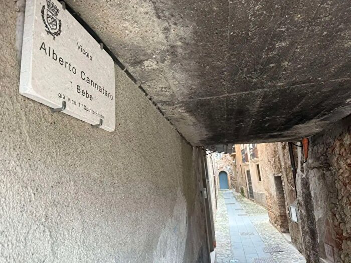 Casa trilocale in vendita in Via Spirito Santo, Cosenza