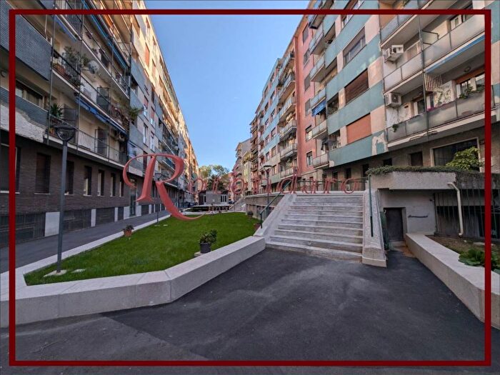 Appartamento bilocale in affitto in Via Lorenteggio, Lorenteggio, Milano