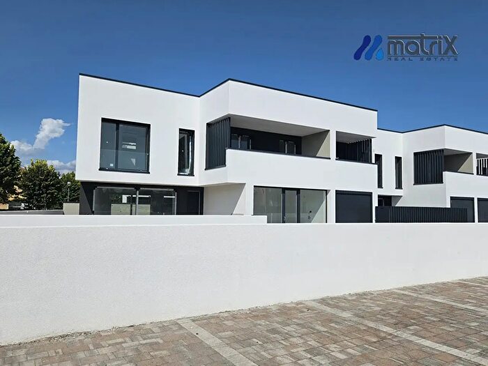 Casa con 11 locali in vendita in VI Vigonovese, Padova