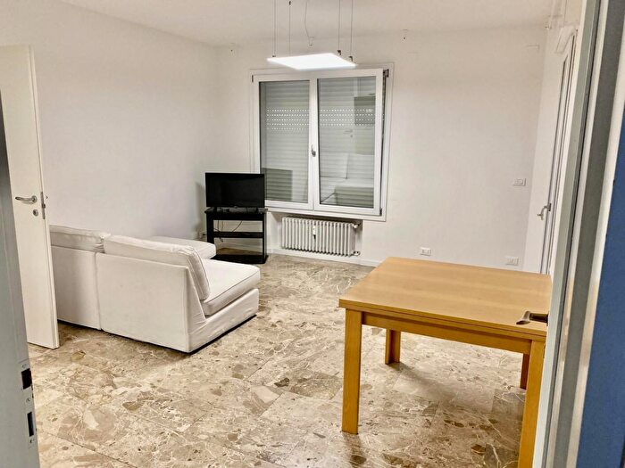 Appartamento quadrilocale in vendita in Viale Italia, Castelfranco Veneto