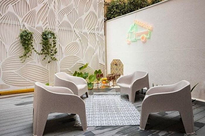 Appartamento bilocale in affitto in Via Gennaio, Politeama Ruggiero Settimo, Palermo