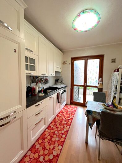 Appartamento quadrilocale in vendita in Roma