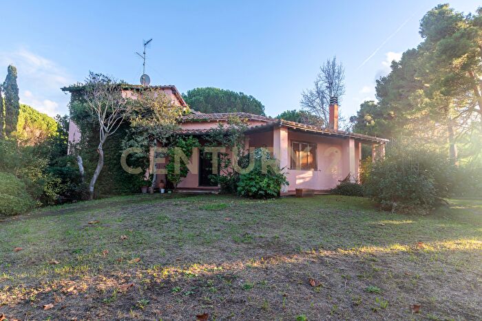 Casa con 9 locali in vendita in Località Pian dAlma, Castiglione Della Pescaia