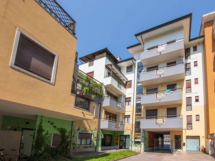 Appartamento trilocale in affitto in VIA MANZONI, Centro, Gorizia