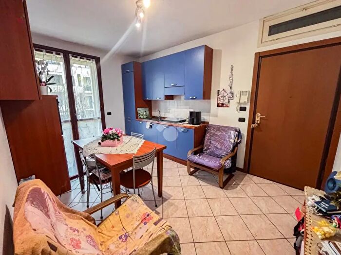 Appartamento bilocale in affitto in Via Paradiso, Lissone