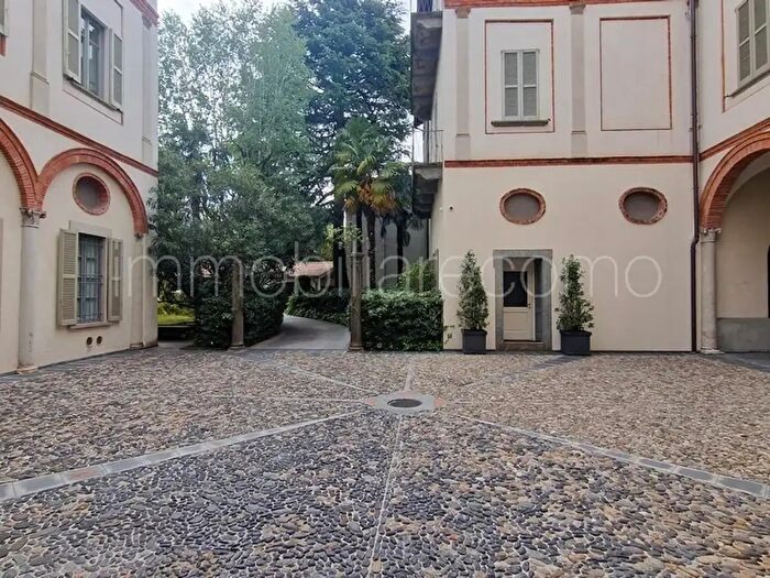 Appartamento bilocale in affitto in Piazza Roma, Como