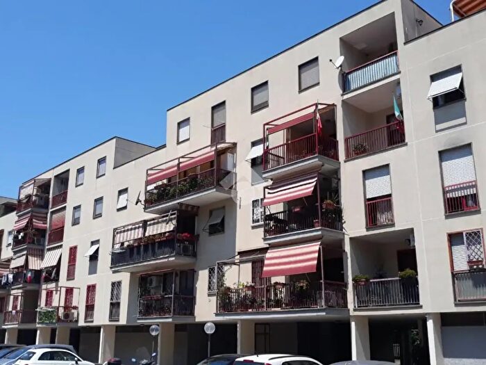 Appartamento monolocale in vendita in Via Amico Aspertini, Roma