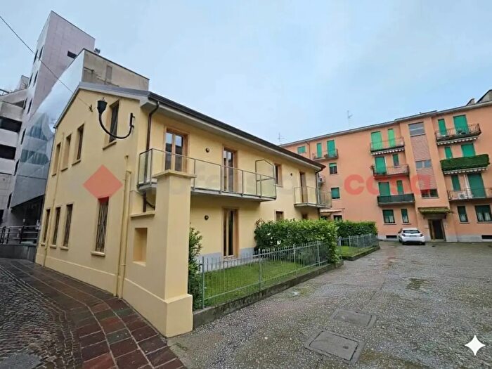 Appartamento trilocale in vendita in Montello, Melzo