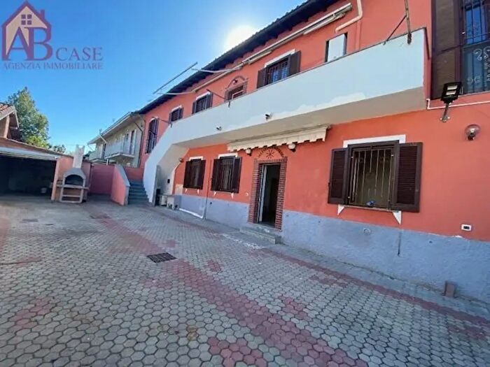 Casa con 8 locali in vendita in Borgo San Siro
