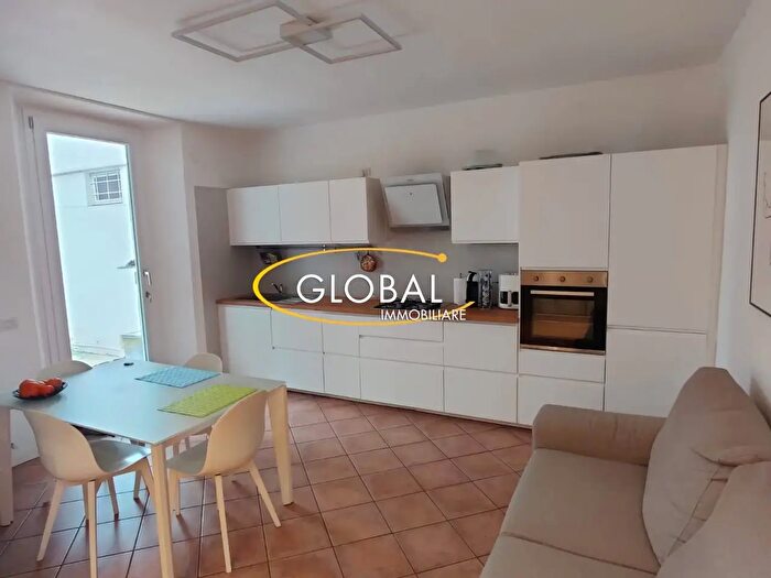 Appartamento trilocale in affitto in Via Giacomo Matteotti, Ancona