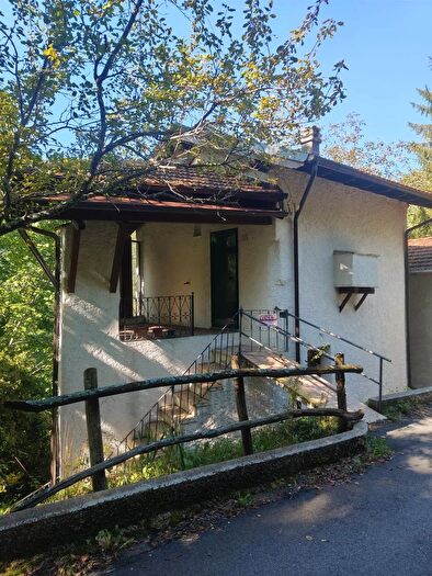 Casa trilocale in vendita in Novi Via Verdi Arquata Scrivia Tortona Lcitalia, Carrega Ligure