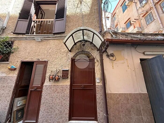 Appartamento bilocale in vendita in Cortile Ventura, Palermo