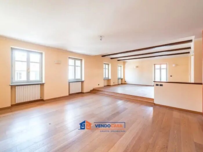 Casa con 6 locali in vendita in Via Santa Chiara, Racconigi