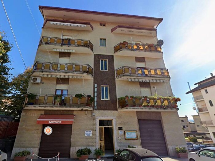 Appartamento trilocale in affitto in Via Eugenio Azimonti, Villa D'agri, Marsicovetere