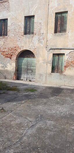 Casa con 5 locali in vendita in Via Cavour N, Monselice