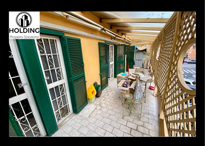 Appartamento trilocale in vendita in Via Cesena, Roma