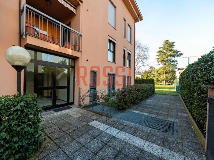 Appartamento quadrilocale in vendita in Via Bramante da Urbino, Monza