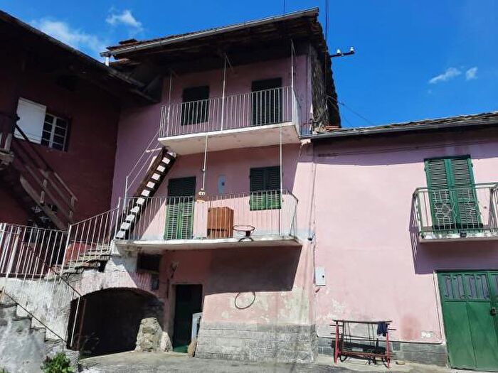 Casa con 5 locali in vendita in Borgata Serre, Pinasca