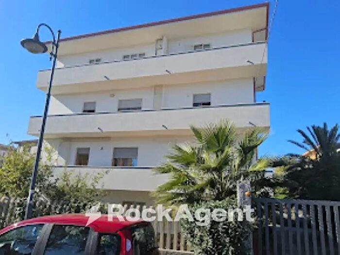 Appartamento con 5 locali in vendita in Viale Europa, Guardavalle