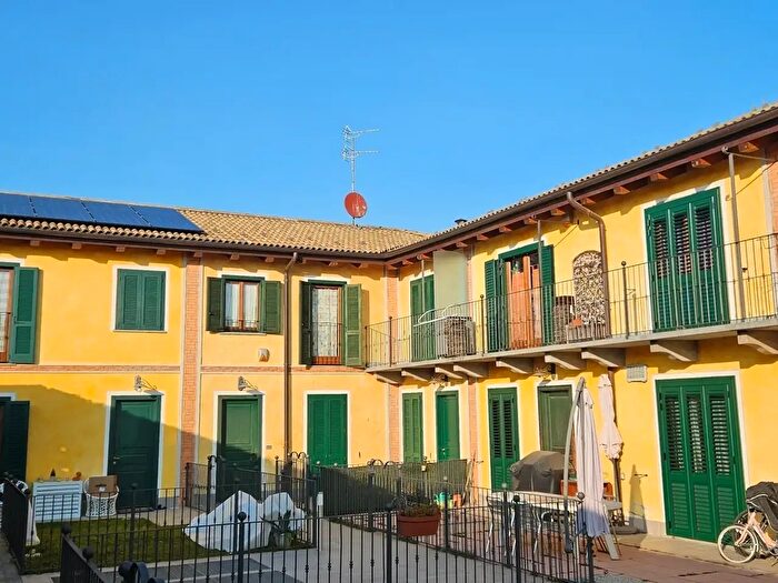 Casa con 5 locali in vendita in Via Alfieri, San Gillio