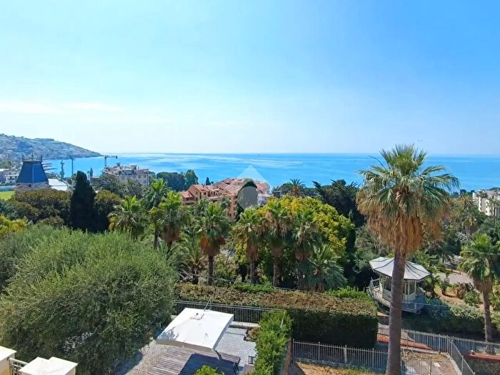 Appartamento trilocale in vendita in Str Privata Peiranze, Sanremo