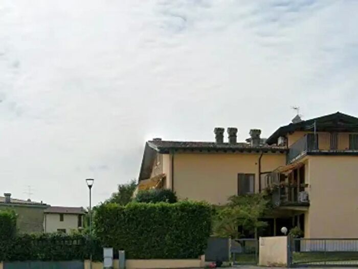 Appartamento monolocale in vendita in Via Sant'Anna, Lonato del Garda