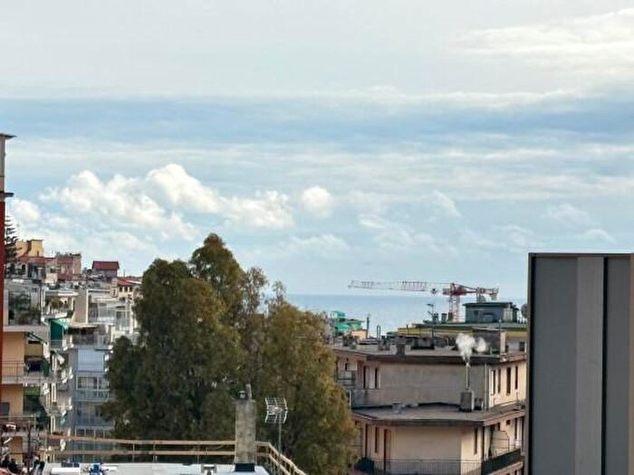 Appartamento trilocale in vendita in Via Pietro Agosti, Sanremo