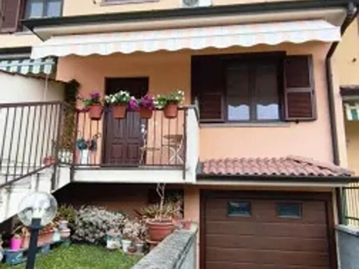 Casa trilocale in vendita in Via della Moncucca, Salerano Sul Lambro