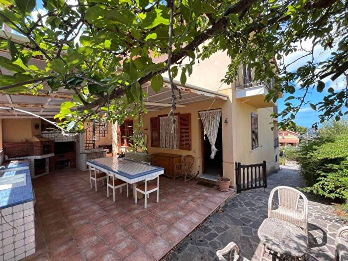 Casa con 5 locali in affitto in Casteldaccia