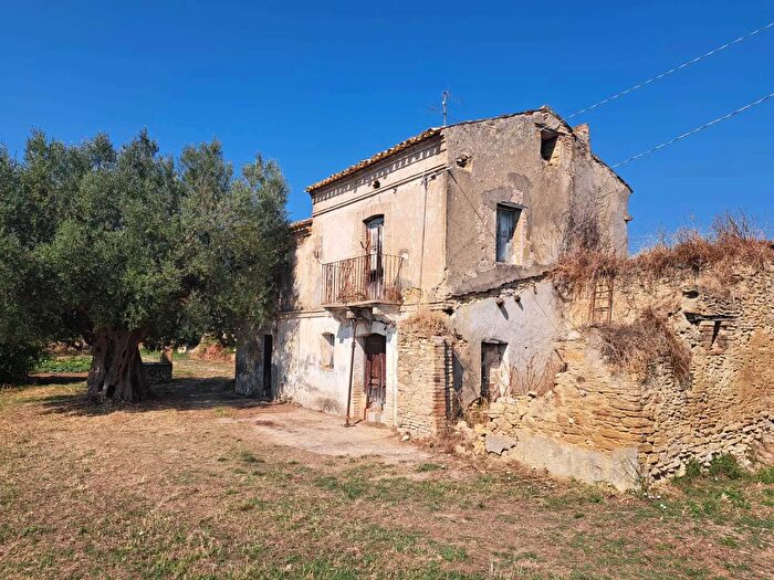 Casa con 5 locali in vendita in Contrada Acquarelli, Rocca San Giovanni