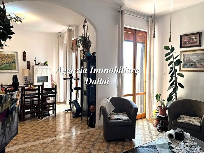 Appartamento con 6 locali in vendita in Via Gramsci, Scarperia e San Piero