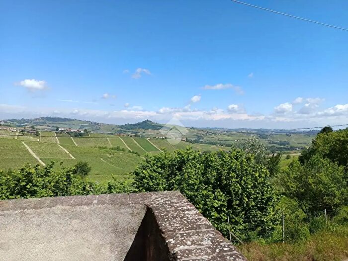 Casa con 5 locali in vendita in Str Bionzo, Costigliole DAsti