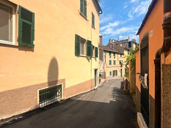 Appartamento quadrilocale in affitto in Via Romana di Quarto, Quarto, Genova