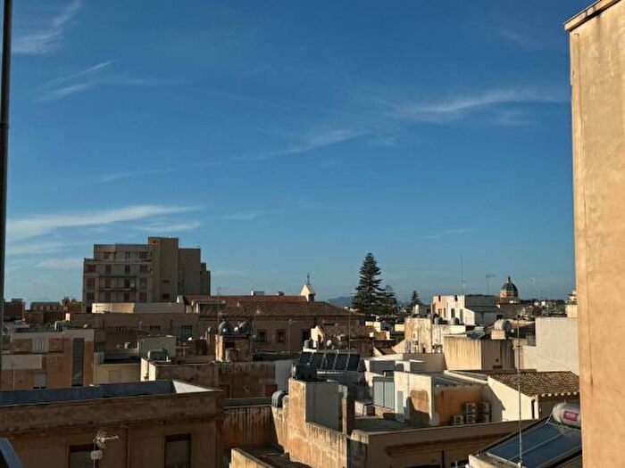 Appartamento con 5 locali in vendita in Corso Giovanni Amendola, Marsala