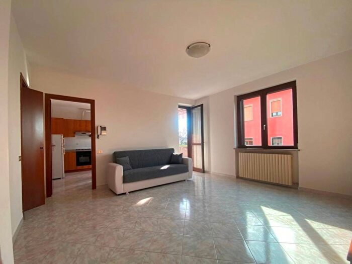Appartamento trilocale in affitto in Via Giacomo Matteotti, San Martino in Strada