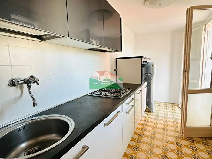 Casa con 6 locali in affitto in Via Po, Ravenna