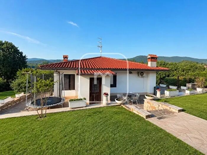 Casa con 5 locali in vendita in Via di Colle Spina, Poli