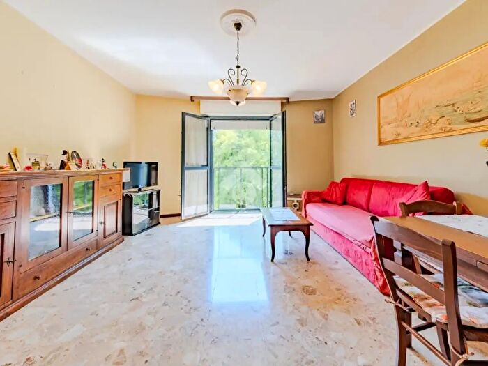 Appartamento quadrilocale in vendita in Via Privata Jan Sibelius, Milano