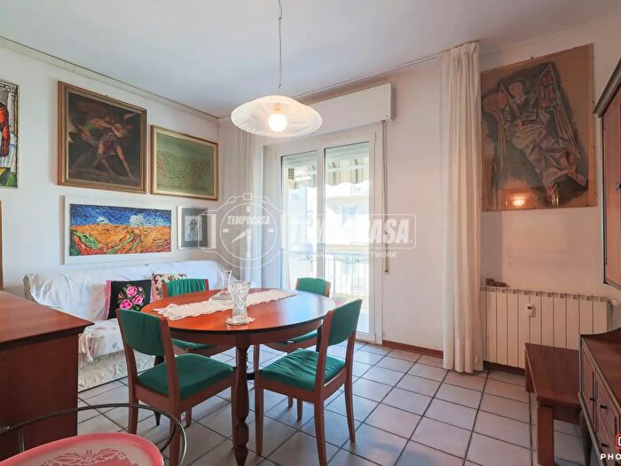 Appartamento quadrilocale in vendita in Via Lorenzo Miserocchi, Ravenna