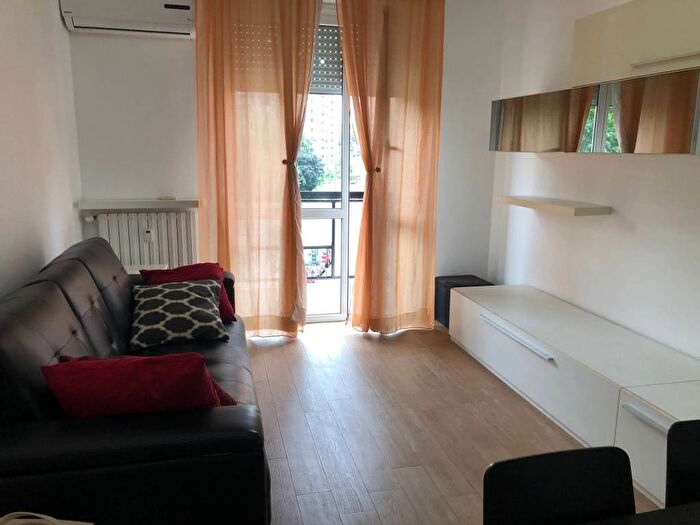 Appartamento bilocale in affitto in Via Santa Rita da Cascia, Barona, Milano
