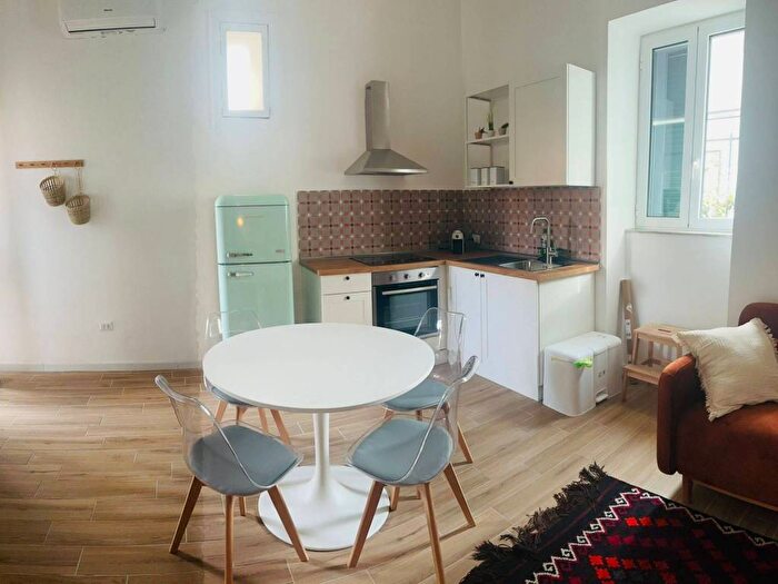 Appartamento bilocale in affitto in Viale Colli Aminei, Colli Aminei Capodimonte, Napoli