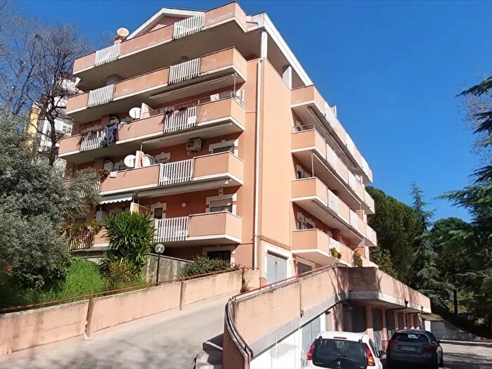 Appartamento quadrilocale in vendita in V Ia SC De Lellis Bis, Chieti