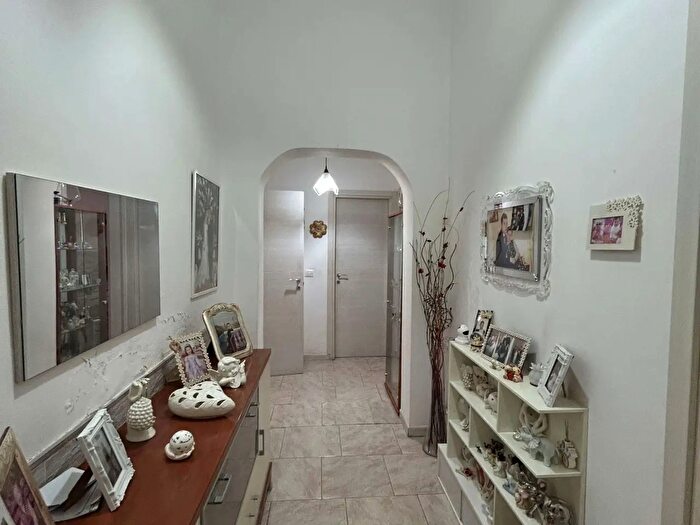 Appartamento con 6 locali in vendita in Via Gramignani, Catania