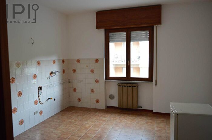 Appartamento quadrilocale in vendita in Via Granata Wanda, Dego
