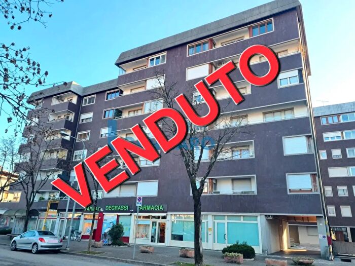 Appartamento trilocale in vendita in Via Monte Grappa, Udine
