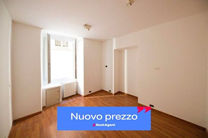 Appartamento con 6 locali in vendita in Via Bianchetti, Genova