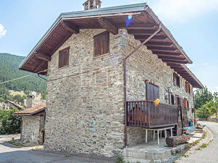 Case in Vendita e in Affitto - 3